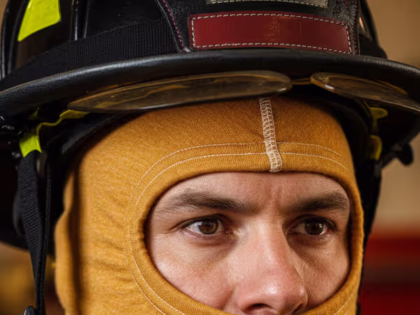 Capucha PBI Gold® Premium — EPP certificado NFPA para bomberos México