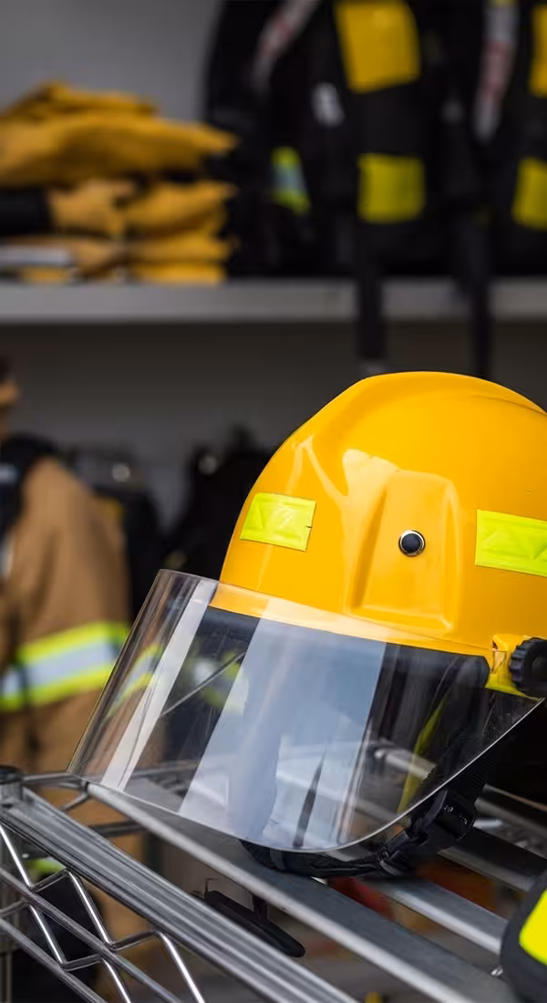 Casco Material Compuesto — EPP certificado NFPA para bomberos México